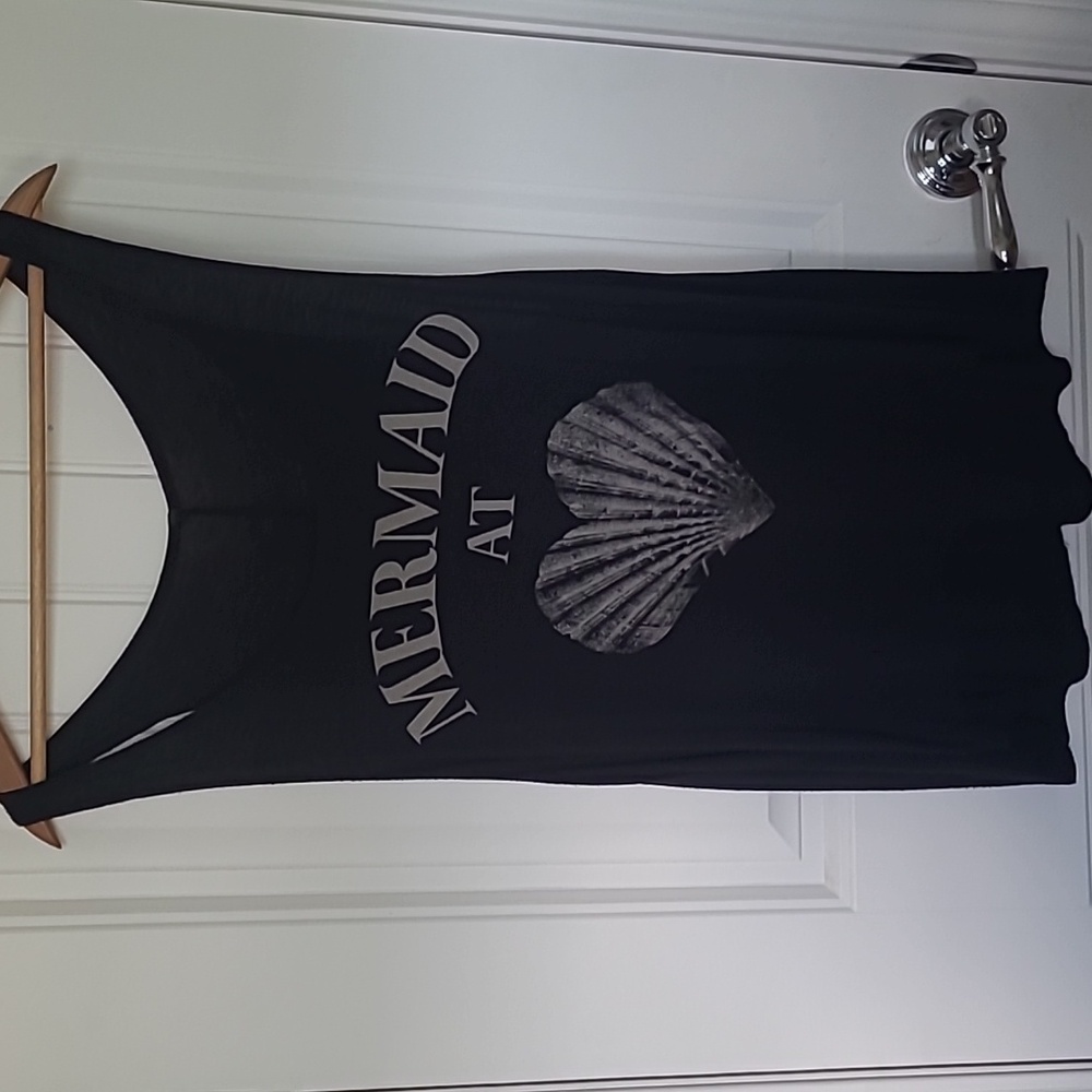 Mermaid at Heart Tank - Picture 2 of 5